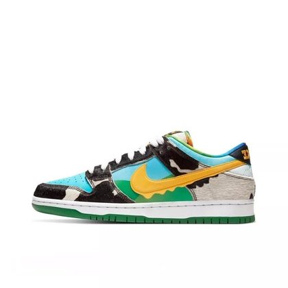 NIKE DUNK