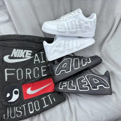 NIKE AIR UPTEMPO